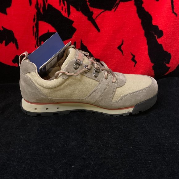 WindRiver Valemount Outdoor Shoes. New with Tags. 2015 Release. - Picture 4 of 10